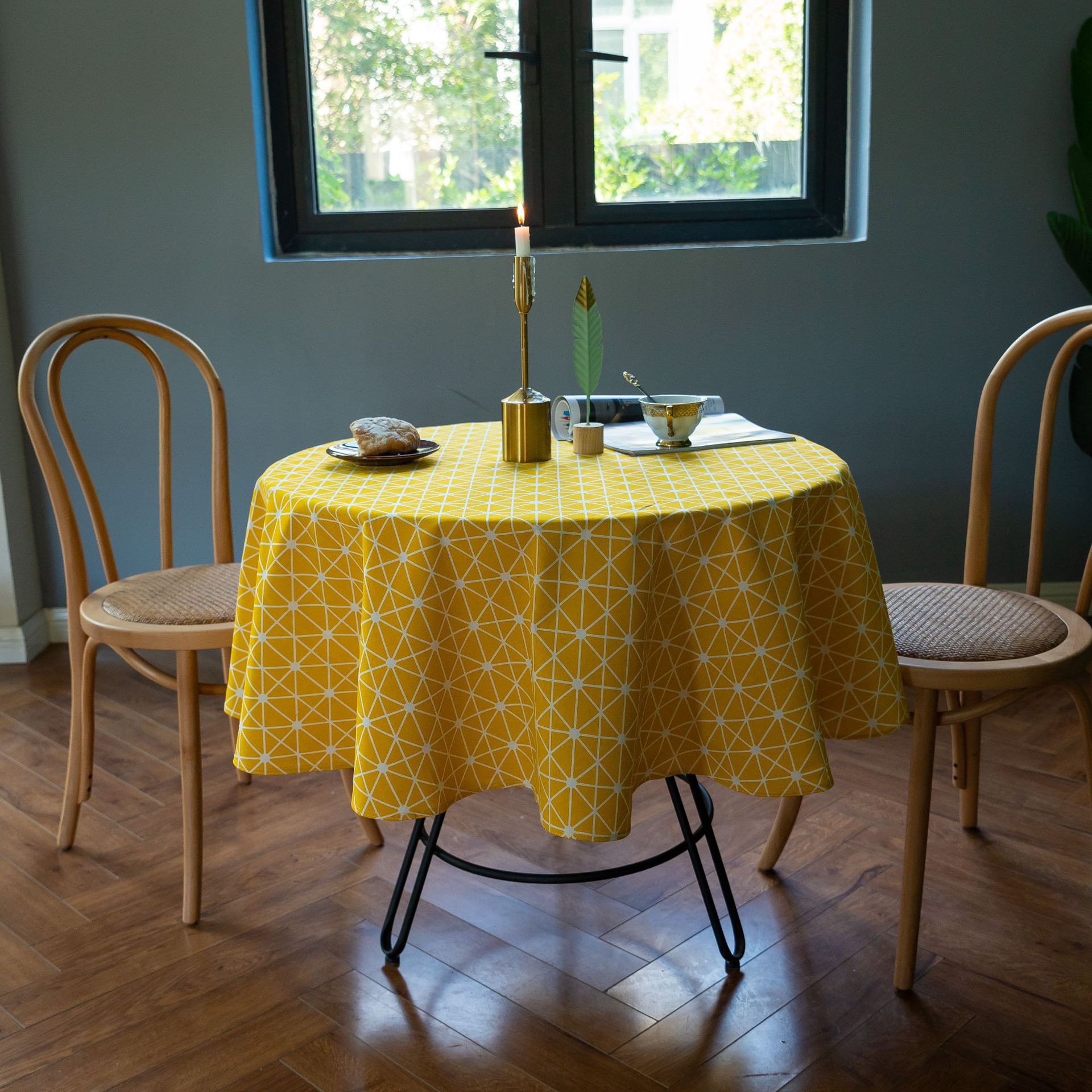 Cotton and Linen Round Tablecloth Ⅰ